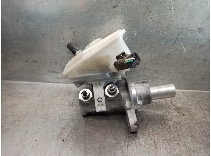 Recambio de bomba freno para citroën c4 berlina 1.6 16v referencia OEM IAM 0204051007 0204051007 BOSCH