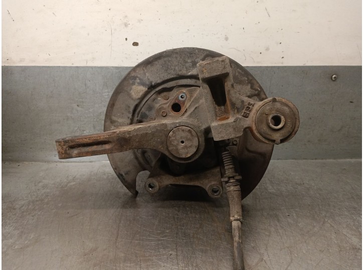 Recambio de mangueta trasera izquierda para hyundai tucson (jm) 2.0 crdi cat referencia OEM IAM 527502E000 527502E000 