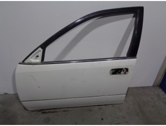 Recambio de puerta delantera izquierda para lexus gs300 (jzs160) 3.0 24v cat referencia OEM IAM 6700230872 BLANCA 4 PUERTAS