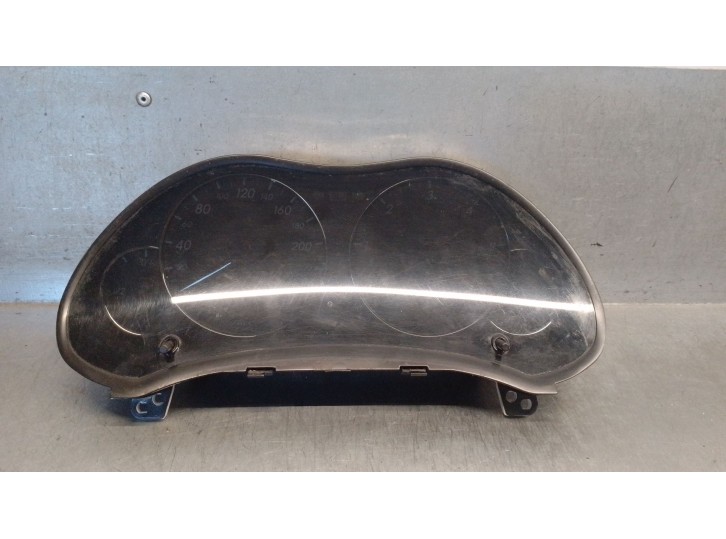 Recambio de cuadro instrumentos para toyota avensis berlina (t25) 2.0 turbodiesel cat referencia OEM IAM 8380005632 8380005631 