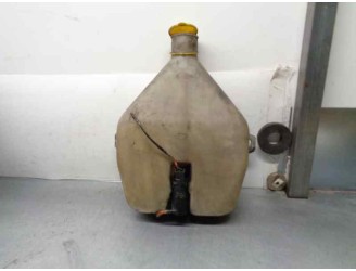 Recambio de deposito limpia para ford transit, caja cerrada 86/92 2.5 diesel referencia OEM IAM 90VB17618AA  