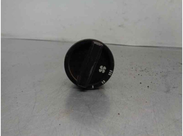 Recambio de botones salpicadero para ford transit, caja cerrada 86/92 2.5 diesel referencia OEM IAM 95VB13752AA 