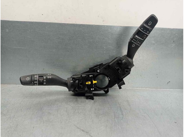 Recambio de mando luces para hyundai kona 1.0 tgdi cat referencia OEM IAM 93403J9950 