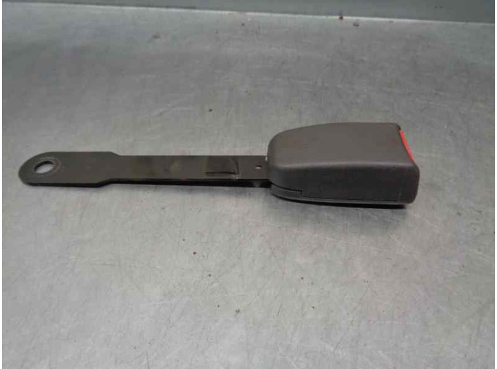 Recambio de enganche cinturon para mitsubishi space wagon (n30/n40) 2.0 16v cat referencia OEM IAM NSB1072  