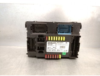 Recambio de caja reles / fusibles para jeep compass (mp, m6, mv, m7) 1.3 referencia OEM IAM P68497538AC  