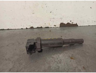 Replacement ignition coil for BMW 3 Series Saloon (E46) 318i OEM IAM reference 864768901 0221504470 BOSCH