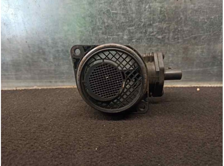 Recambio de caudalimetro para volkswagen polo (9n3) 1.4 16v referencia OEM IAM 038906461B 0281002531 BOSCH