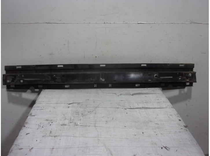 Recambio de refuerzo paragolpes delantero para volvo serie 340 1.7 referencia OEM IAM 3207586 DE HIERRO 