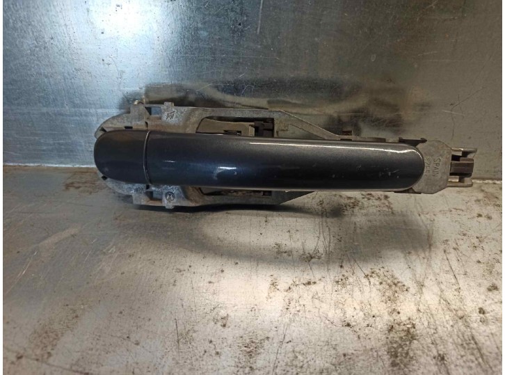 Recambio de maneta exterior delantera derecha para volkswagen polo (9n3) 1.4 16v referencia OEM IAM 3B0837885  