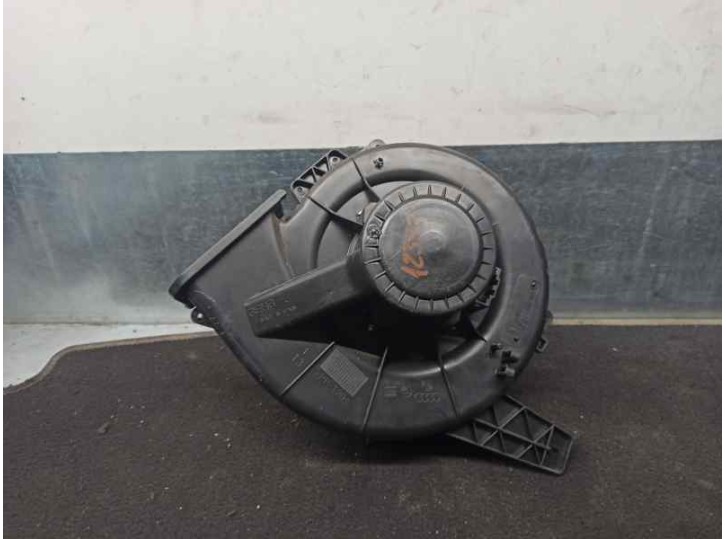 Recambio de motor calefaccion para volkswagen polo (9n3) 1.4 16v referencia OEM IAM 6Q1819015H  