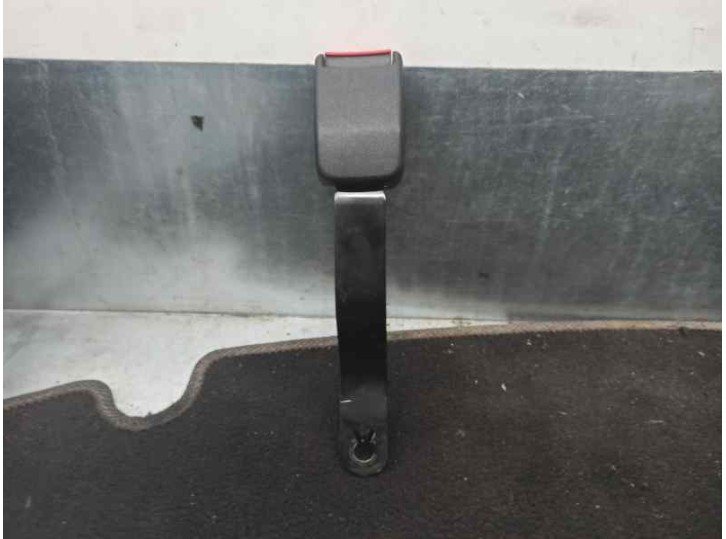 Recambio de enganche cinturon para seat ibiza (6k1) referencia OEM IAM 6K0857755C DELANTERO IZQ. 