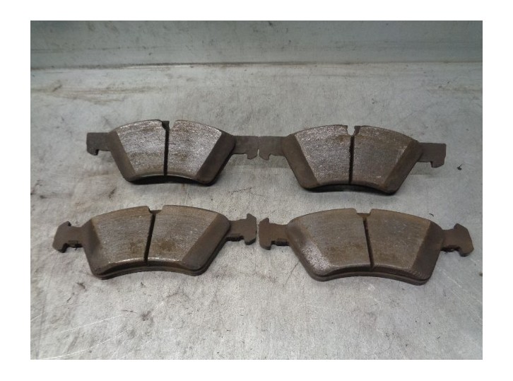 Recambio de pastillas de freno para mercedes-benz clase m (w164) 3.0 cdi cat referencia OEM IAM   