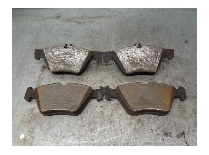 Recambio de pastillas de freno para mercedes-benz clase e (w210) berlina diesel 3.2 cdi cat referencia OEM IAM 
