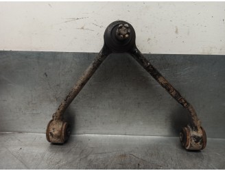 Recambio de brazo suspension superior delantero derecho para ssangyong actyon 2.0 td cat referencia OEM IAM 4440209011  