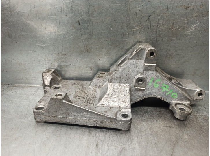 Recambio de soporte alternador para seat ibiza (6l1) 1.9 tdi referencia OEM IAM 038903143R 