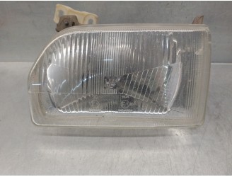 Recambio de faro izquierdo para ford orion 1.3 referencia OEM IAM 1058202  4 PUERTAS