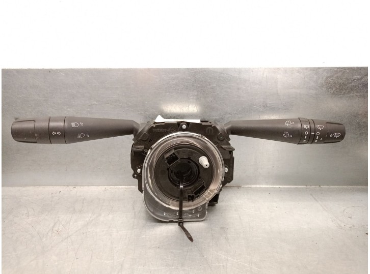 Recambio de mando luces para jeep compass (mp, m6, mv, m7) 1.3 referencia OEM IAM 07357505290  