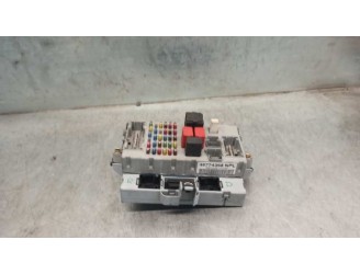Recambio de caja reles / fusibles para fiat punto berlina (188) 1.2 16v cat referencia OEM IAM 46774358 