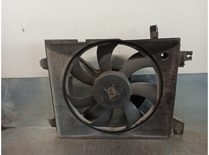 Recambio de electroventilador para hyundai elantra (xd) 2.0 crdi cat referencia OEM IAM 977302D000 977302DXXX 