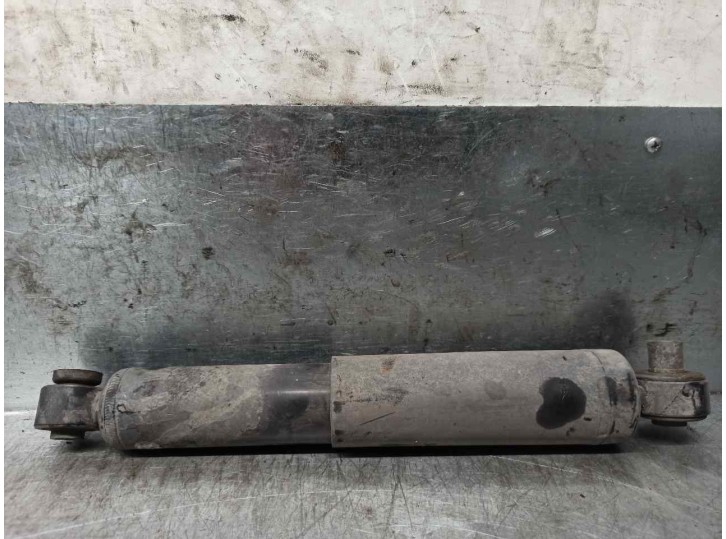 Recambio de amortiguador trasero derecho para kia soul 1.6 cat referencia OEM IAM 553002K200  