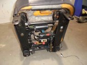 Recambio de asiento delantero derecho para jeep gr.cherokee (zj)/(z) 2.5 turbodiesel referencia OEM IAM TELA GRIS OSCURO 5 PUER