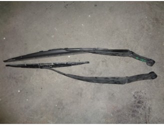 Recambio de brazo limpia delantero derecho para kia soul 1.6 cat referencia OEM IAM   