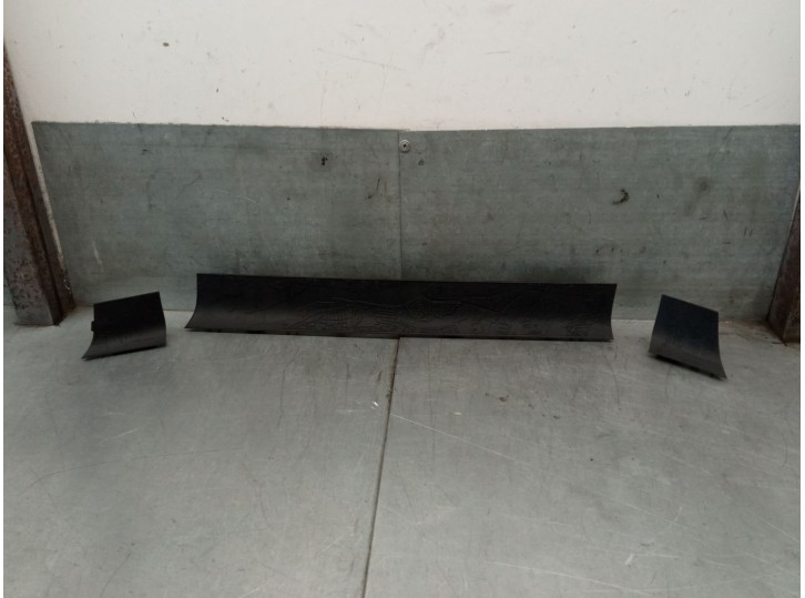 Recambio de embellecedor para volvo xc40 (536) recharge referencia OEM IAM 31442665 31477098 31442666