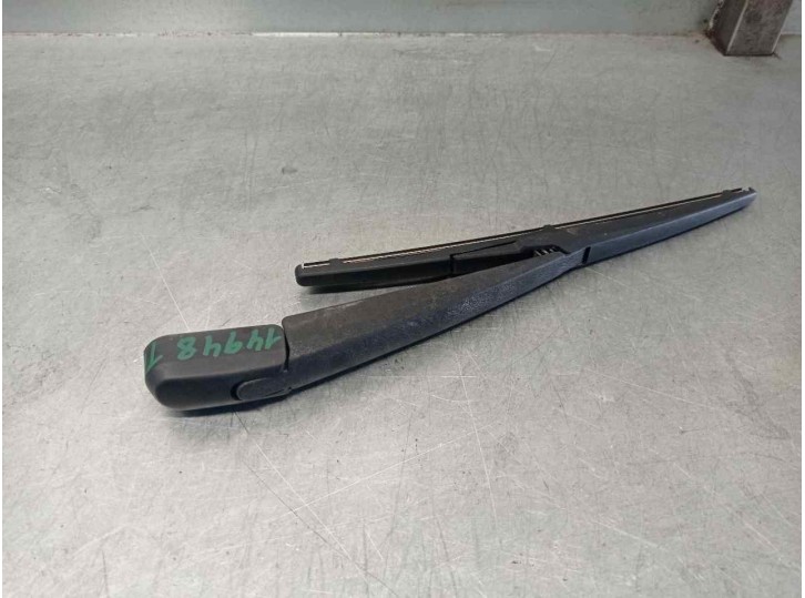 Recambio de brazo limpia trasero para kia soul 1.6 cat referencia OEM IAM 