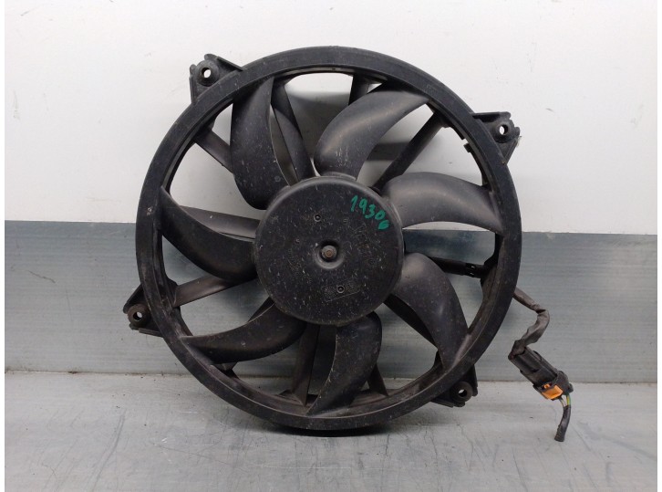Recambio de electroventilador para peugeot 308 1.6 16v referencia OEM IAM 9661571480 988495HE VALEO