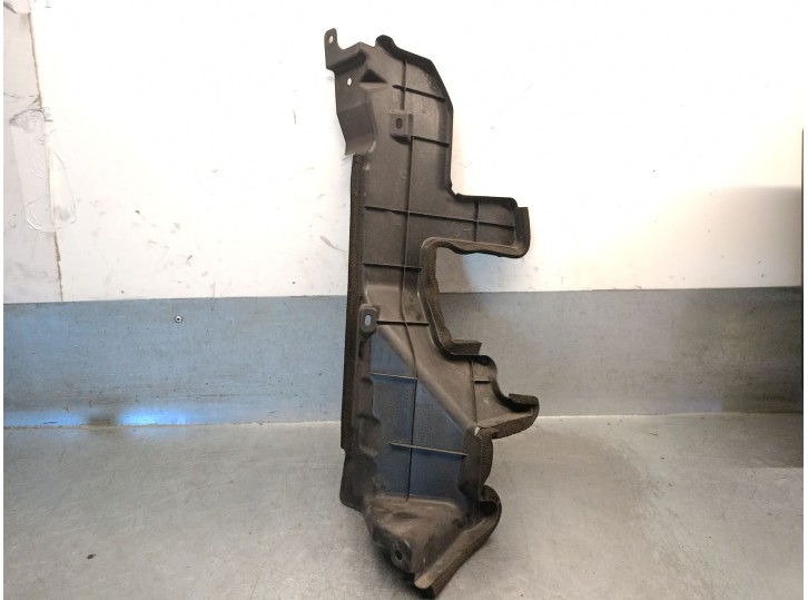 Recambio de molduras delanteras para nissan juke (f15) 1.6 referencia OEM IAM 628221KA0A 628221KA0A 