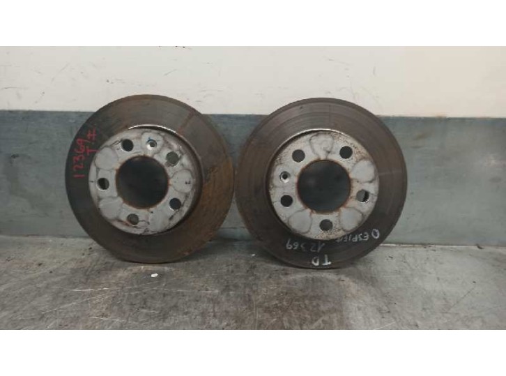 Replacement rear brake disc for Seat Ibiza IV (6J5, 6P1) 1.2 TSI OEM IAM reference 