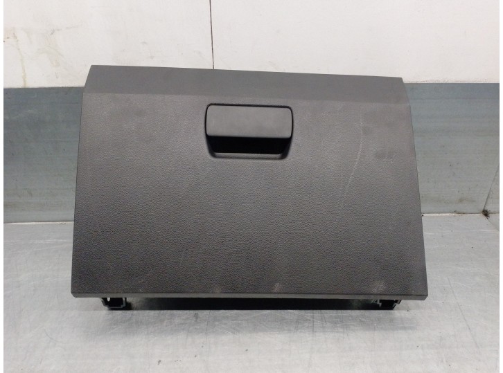 Recambio de guantera para dacia jogger ml referencia OEM IAM 685008756R 