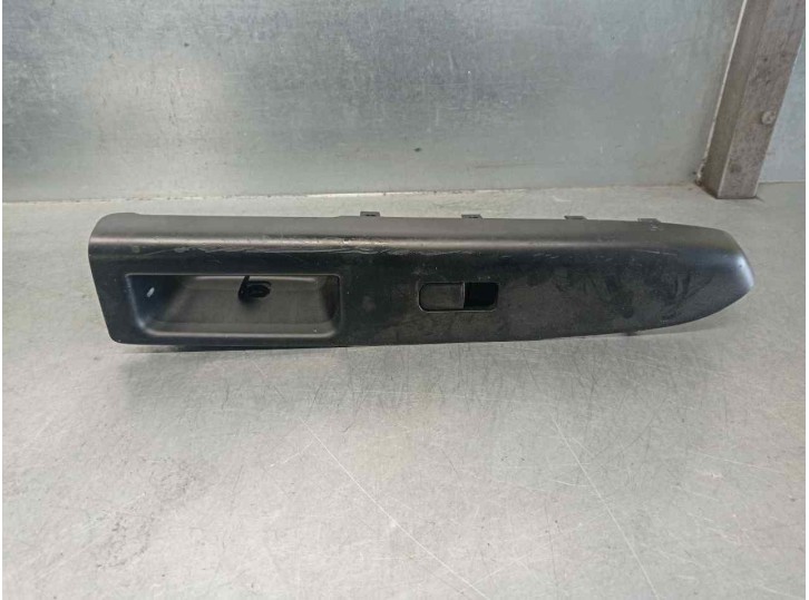 Replacement front right window regulator switch for Kia Soul 1.6 cat OEM IAM reference 1845906WKS 