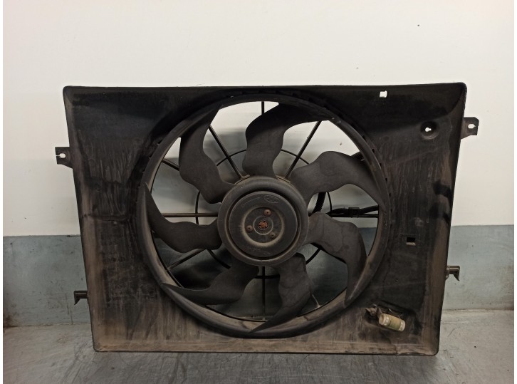 Recambio de electroventilador para hyundai tucson (jm) 2.0 crdi cat referencia OEM IAM 253802E010 