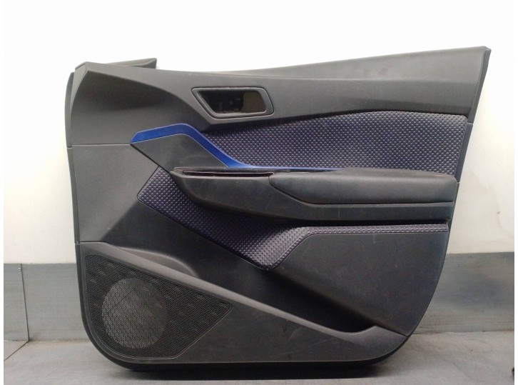 Recambio de guarnecido puerta delantera derecha para toyota c-hr referencia OEM IAM 67781X1B25  5 PUERTAS