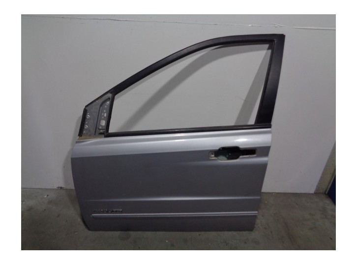 Recambio de puerta delantera izquierda para ssangyong actyon 2.0 td cat referencia OEM IAM 4251134 GRIS 5PUERTAS