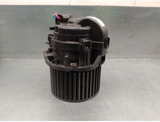 Recambio de motor calefaccion para dacia jogger ml referencia OEM IAM 272109977R T586925 VALEO