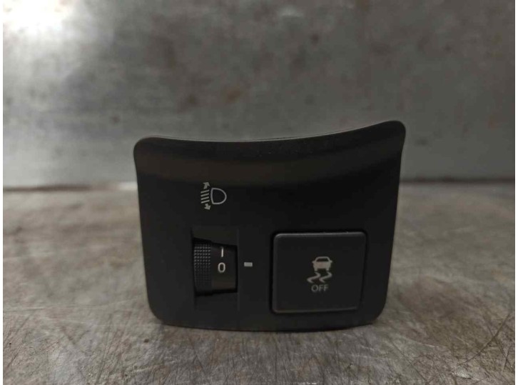 Recambio de mandos salpicadero para kia soul 1.6 cat referencia OEM IAM 201005708  