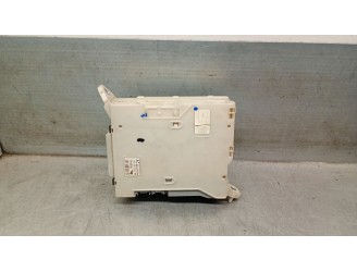 Recambio de caja reles / fusibles para lexus is ii (_e2_) 220d (ale20) referencia OEM IAM 8267253040 8267253040 