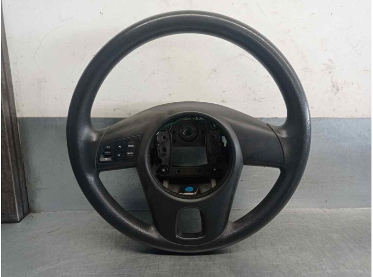 Recambio de volante para kia soul 1.6 cat referencia OEM IAM 561102K000WK  