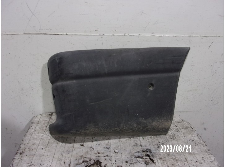 Replacement right rear bumper end cap for Renault Master II Phase 2 closed box 2.5 diesel CAT OEM IAM reference 770
