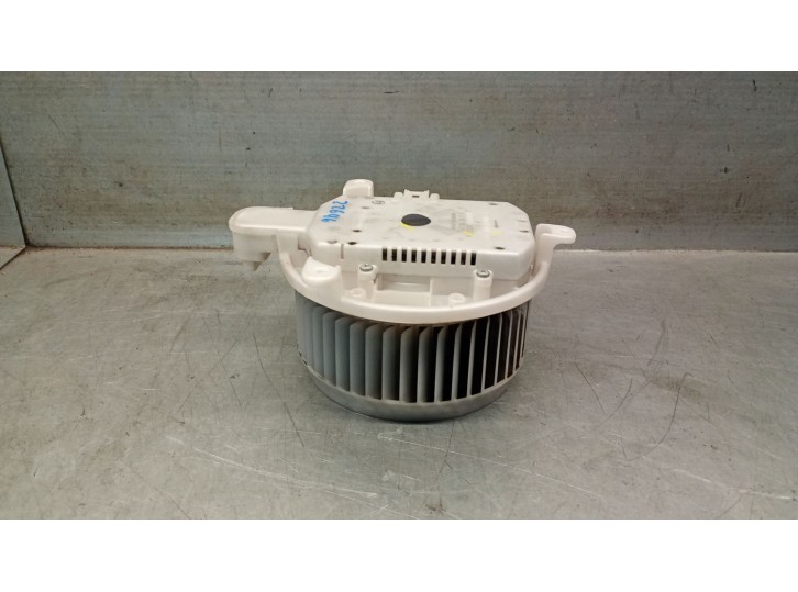 Recambio de motor calefaccion para lexus is ii (_e2_) 220d (ale20) referencia OEM IAM 8710330450 8710330450 