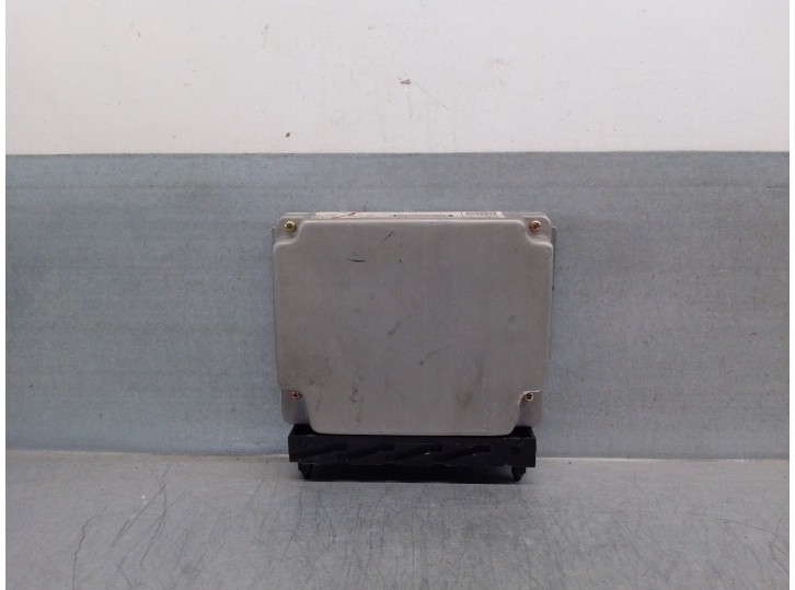 Recambio de centralita motor uce para volvo s60 berlina 2.4 cat referencia OEM IAM MB0797008831 08627471 DENSO