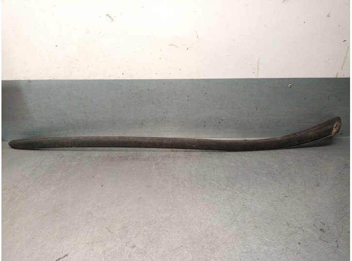 Recambio de moldura para citroën c4 lim. collection referencia OEM IAM 9687124580 8120CK 