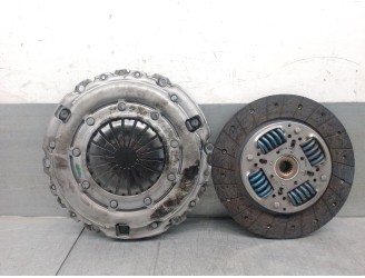 Recambio de kit embrague para peugeot 406 berlina (s1/s2) 1.8 16v cat referencia OEM IAM 205268 205268 VALEO