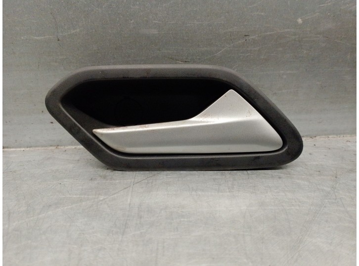 Recambio de maneta interior trasera derecha para dacia jogger ml referencia OEM IAM 826727800R  5 PUERTAS