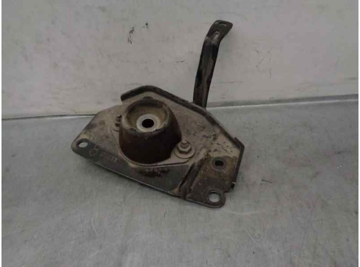 Recambio de soporte cambio para citroën berlingo cuadro 1.6 16v hdi referencia OEM IAM 9682731780  