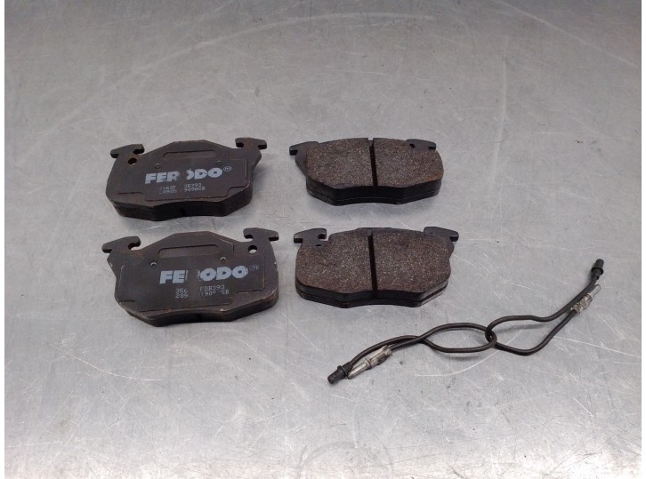 Recambio de pastillas de freno para citroën saxo 1.5 diesel referencia OEM IAM 425483 FDB235 FERODO