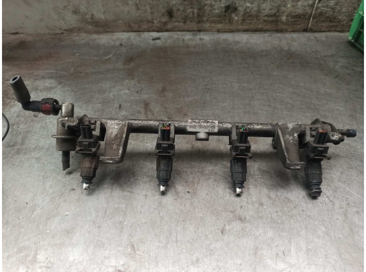 Recambio de rampa inyectora para ford mondeo berlina (gd) 1.8 16v cat referencia OEM IAM 8F9H487  