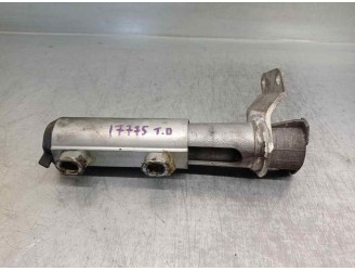 Recambio de refuerzo paragolpes trasero para audi 80 (1991-...) referencia OEM IAM 8A0807332A  CESTA 38B